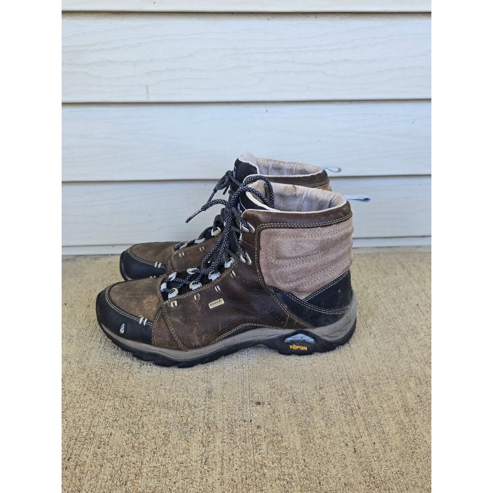 Ahnu Montara lll Leather Hiking Boot size 8
